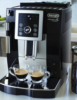 DeLonghi-compact-automatic-espresso-machine-fully-automatic-coffee-machine-coffee-maker-Magnifica-S-plus-ECAM23210B-0